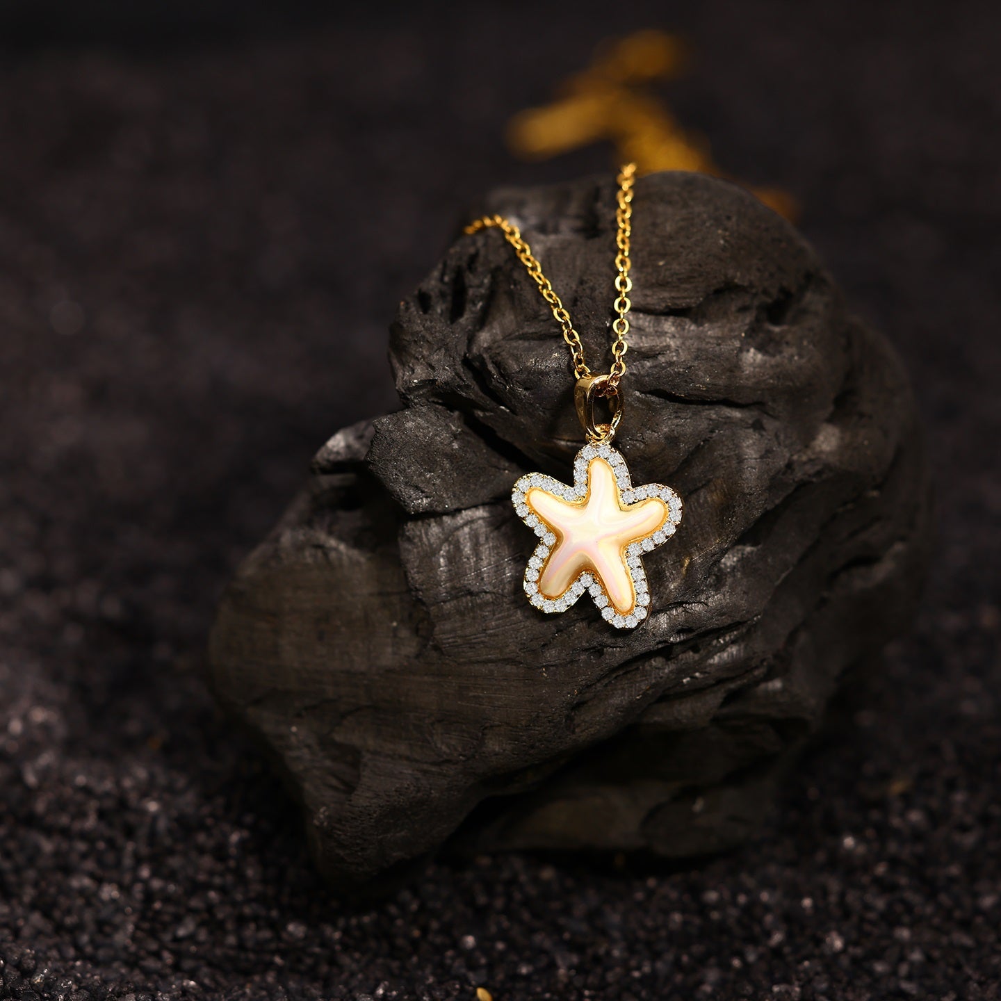 Starfish Pendant Necklace