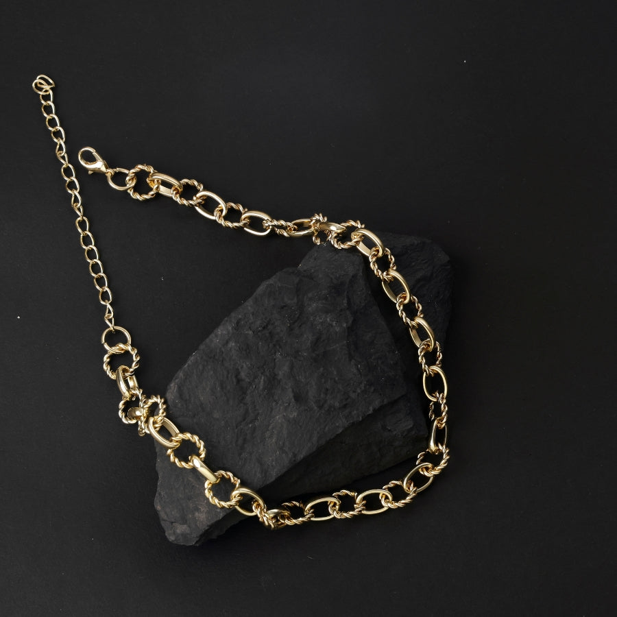 Elegant Gold-Plated Twisted Link Chain Necklace